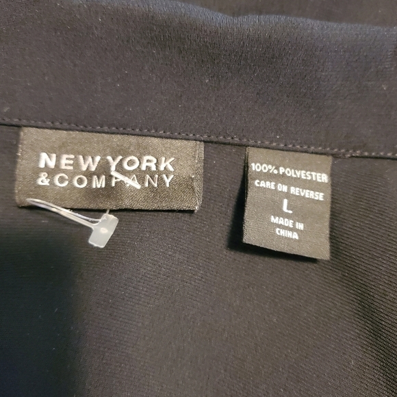 New York & Company Black Button Front With Tie Shirt Size Large - Picture 7 of 9